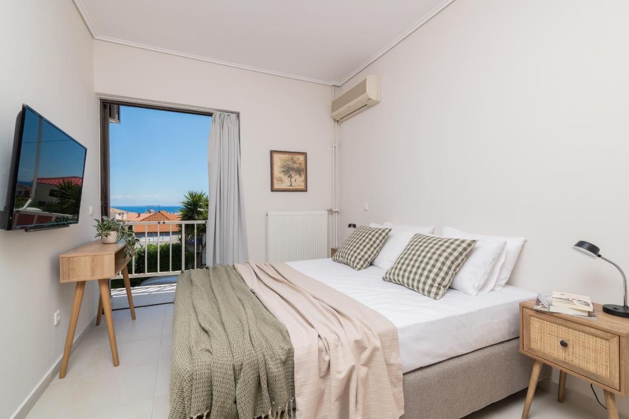 Phoenix Apartment *